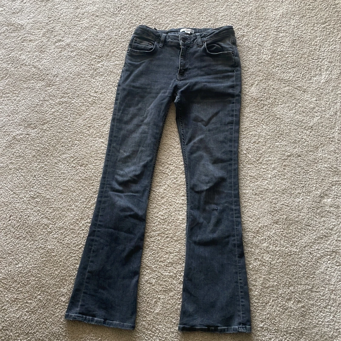 Lågmidjade bootcut jeans