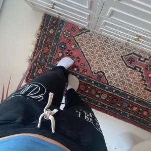 Tuttolente  - Säljer dessa byxor från tuttolente i storlek xs