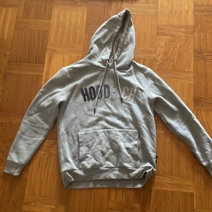Hoodrich hoodie - Vill få bort den!