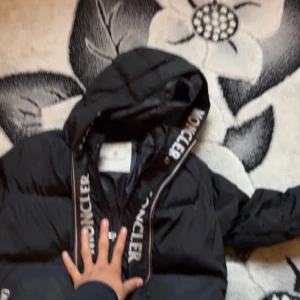 Moncler jacka bra pris - Moncler jacka 