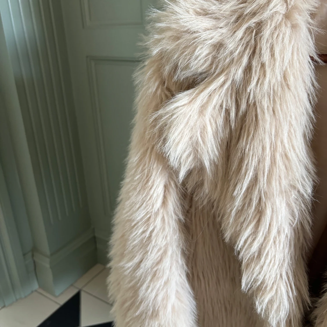 Beige pälsjacka New look  - 91