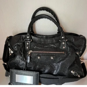Balenciaga city bag  - Enbart intressekoll & säljer endast för bra bud! 