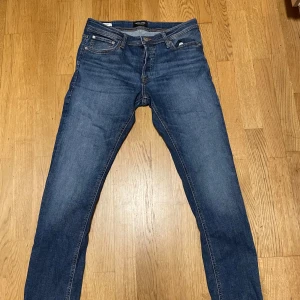 Jack&jones jeans - Ett par Jack and Jones jeans som är helt ny och fräsch. Storlek 32/32