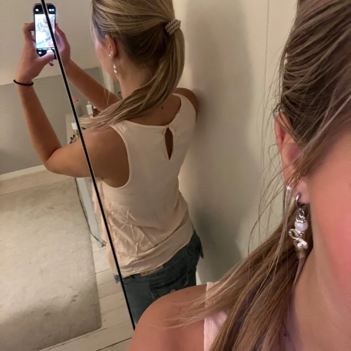 Ljusrosa volang blus - 90