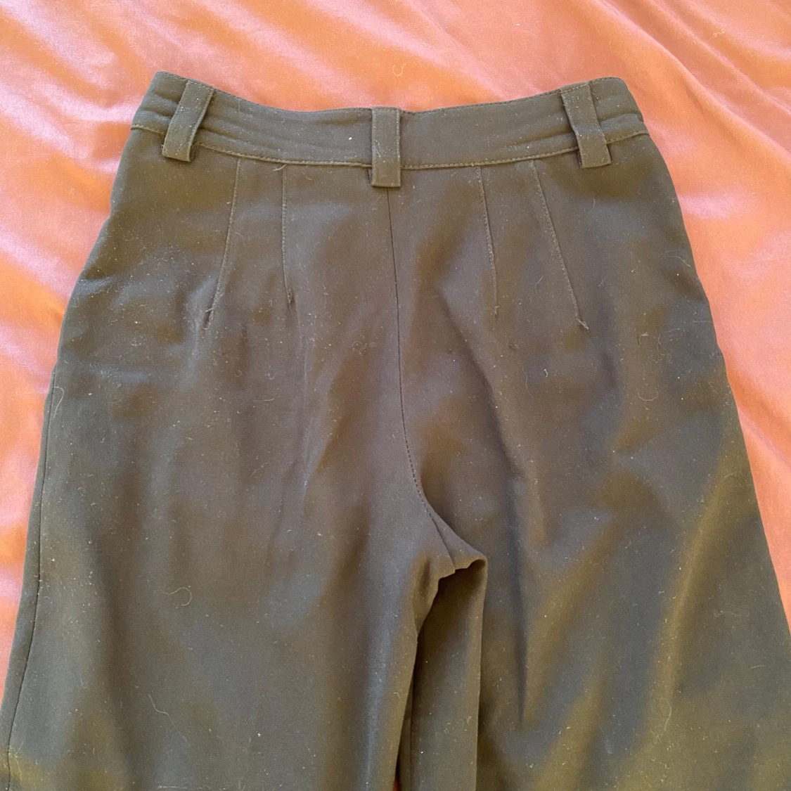 Svarta kostymbyxor från Zara - 90