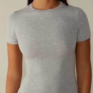 Intimissmi T-shirt  - Fin T-shirt från intimissimi, helt oanvänd! Nypris 219kr💕