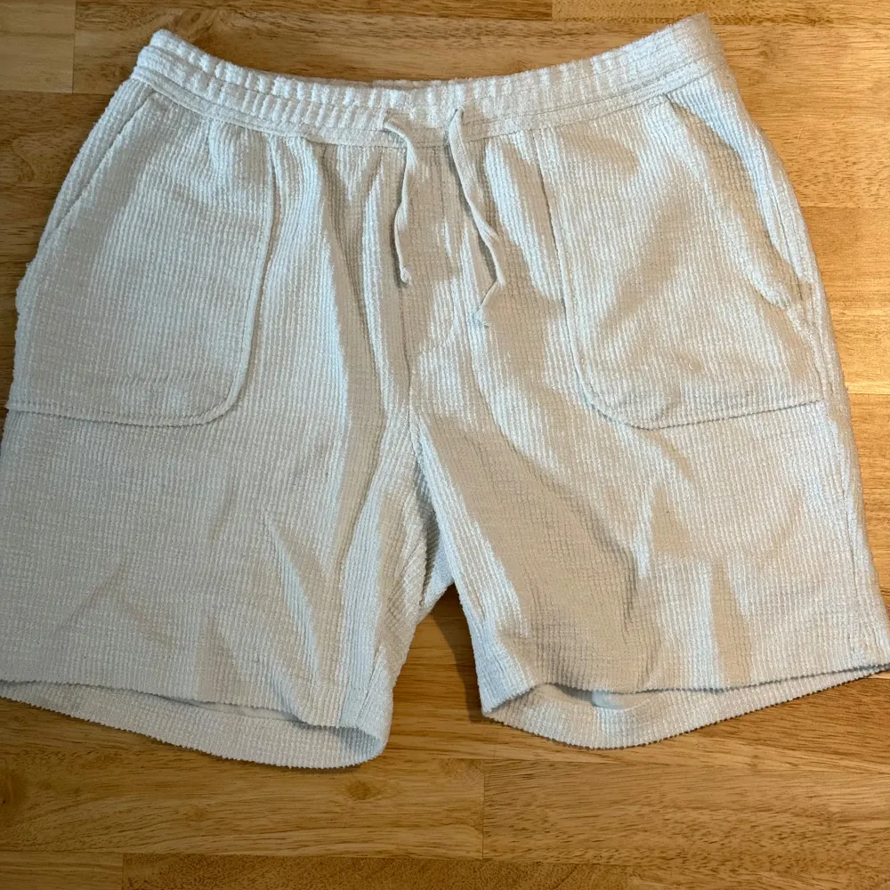 Zara shorts mjukis material - L. Shorts.