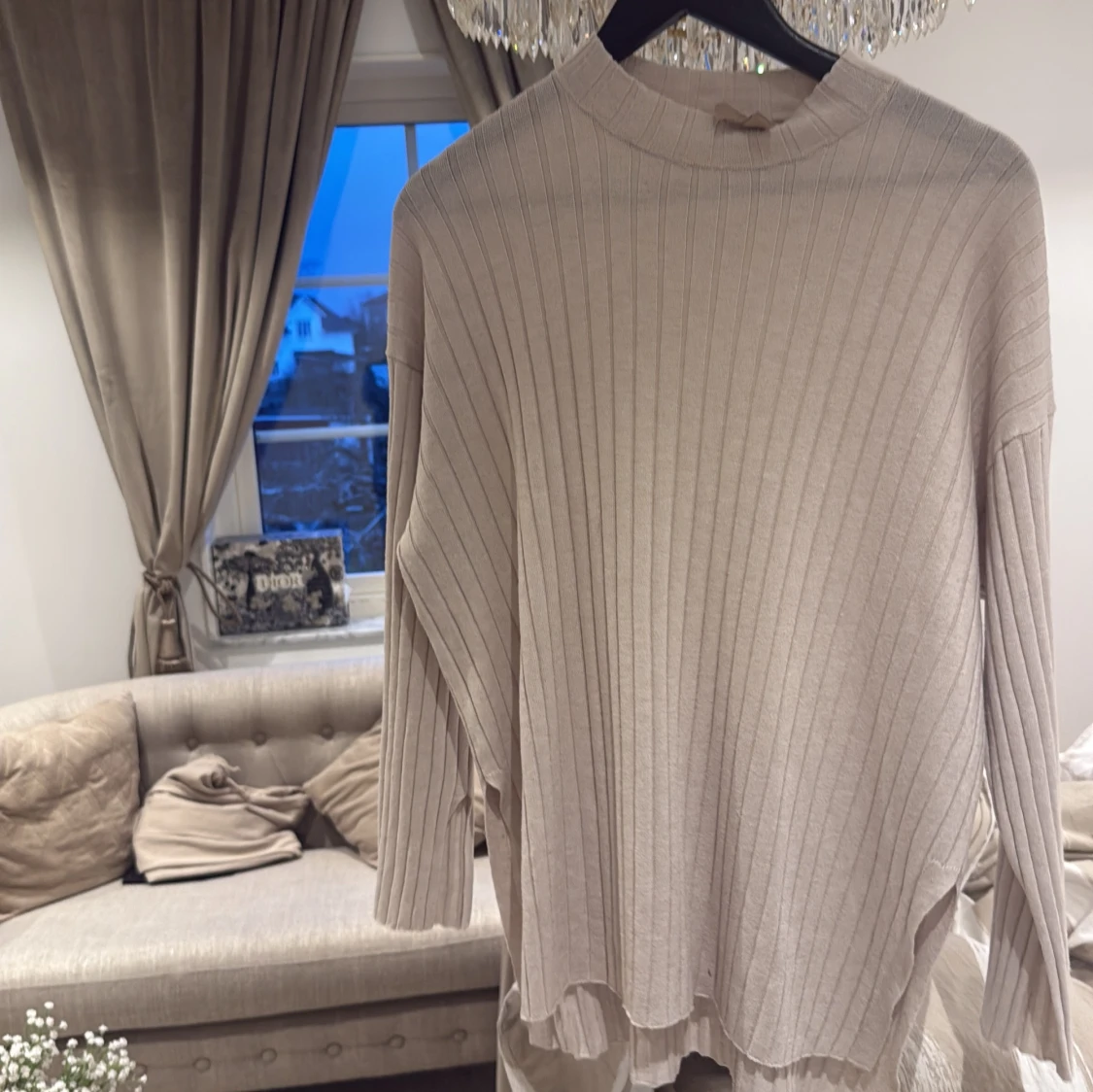 Beige ribbad tröja från H&M
