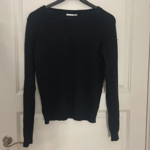 Stickad tröja -  tröja från vila