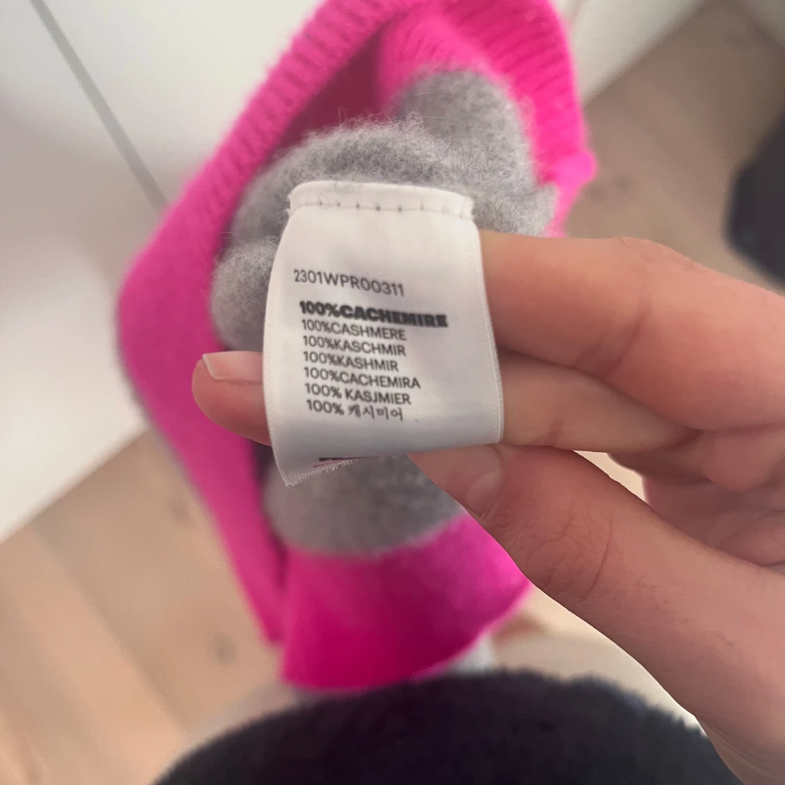 Grå och rosa kashmirtröja från From Future - 3