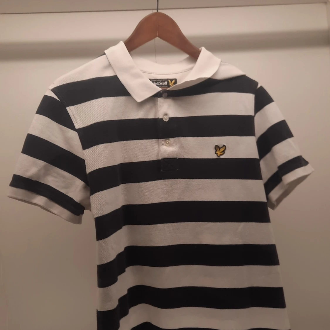 Randig pikétröja från Lyle & Scott