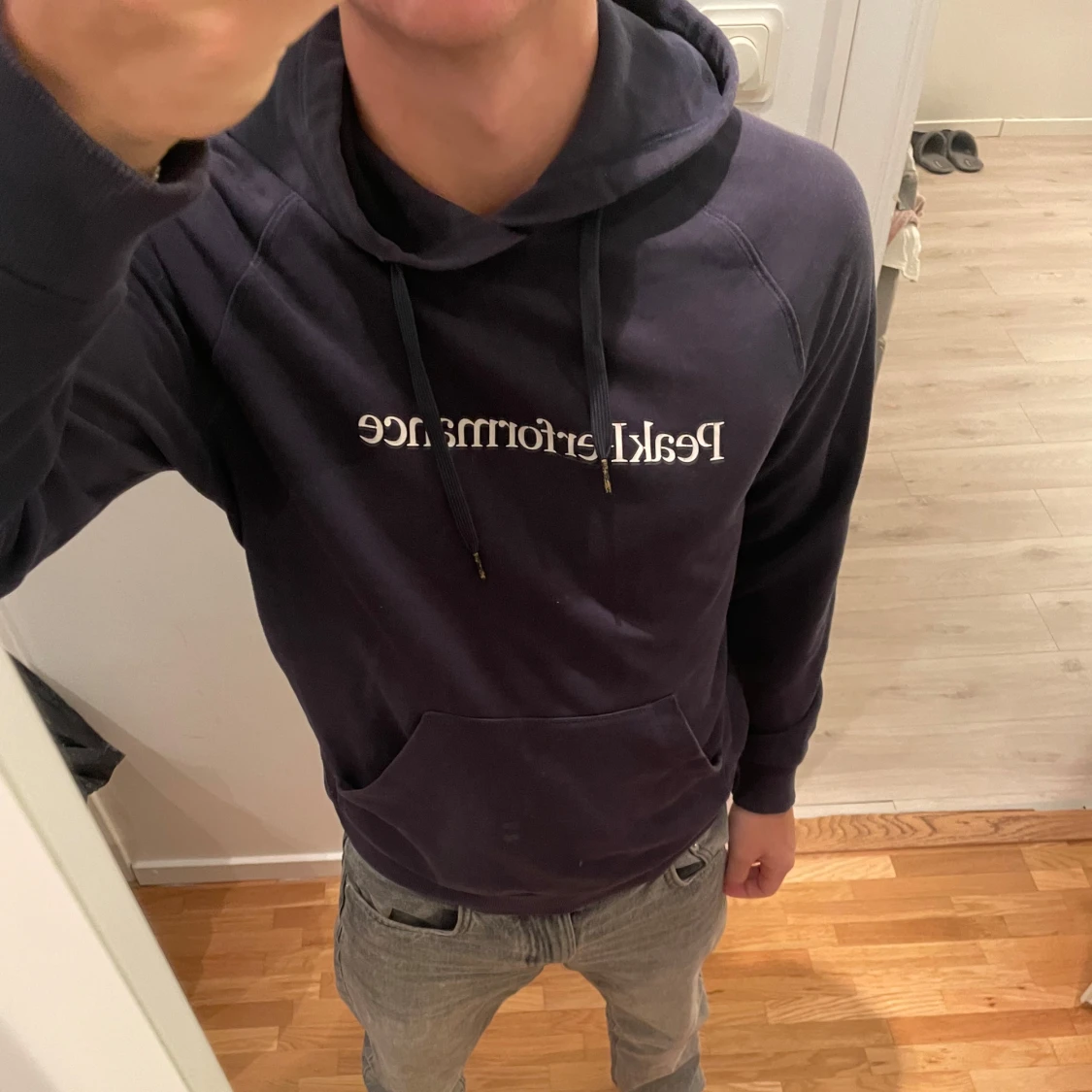 Blå Peak performance hoodie  - 1