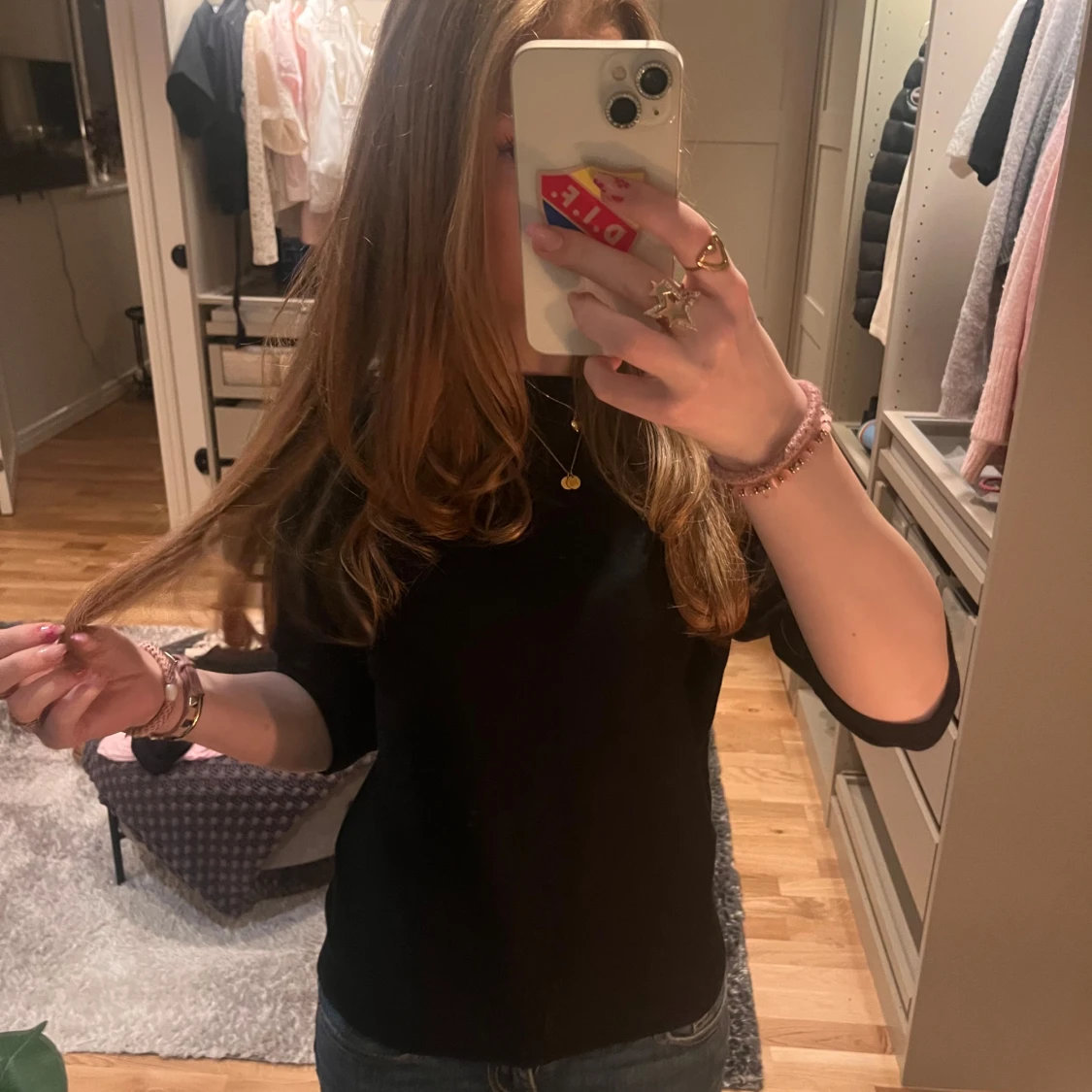 Svart tröja med trekvartsärm - 1