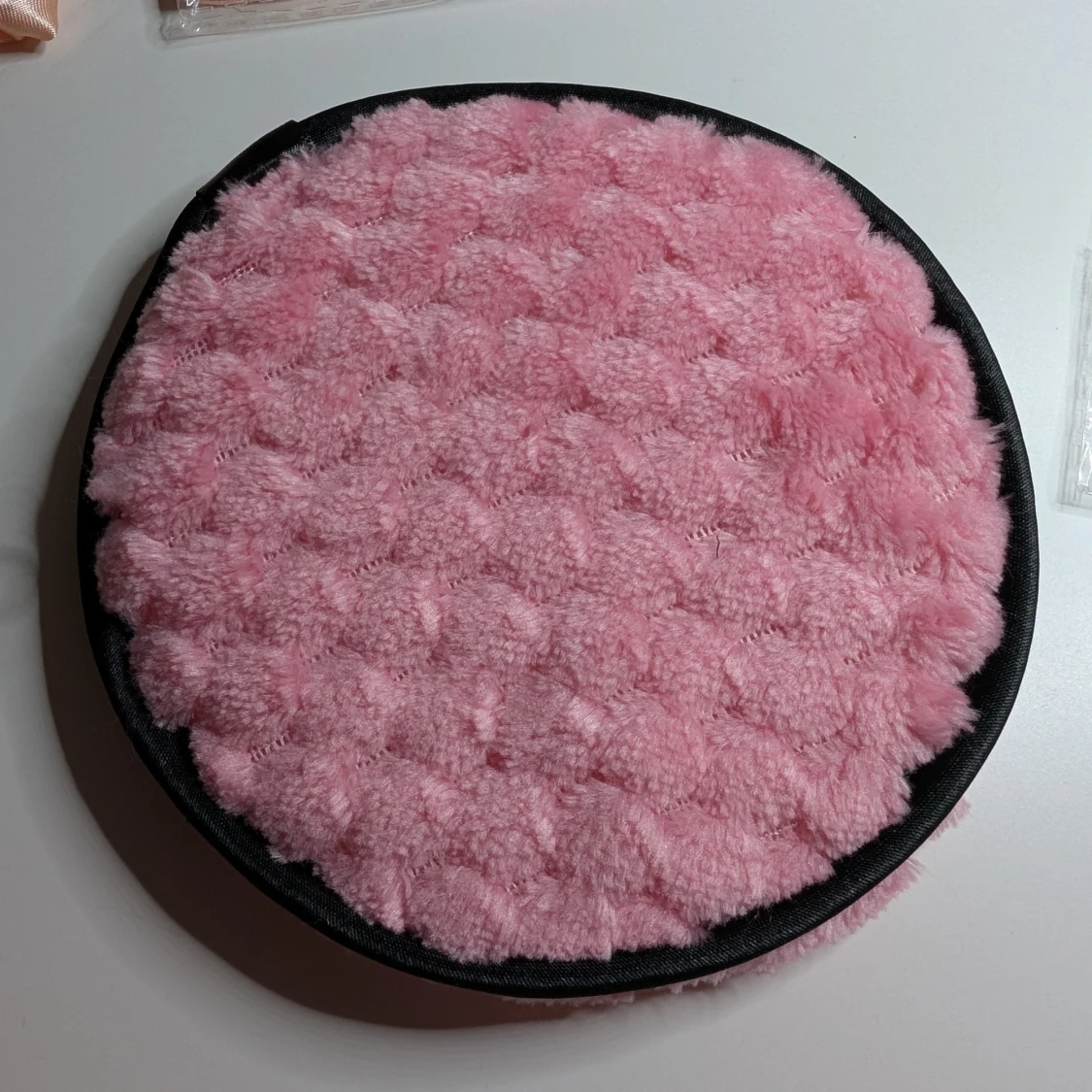 3-i-1 Silkeskrubbhandske – Skonsam Exfoliering för Ansikte & Kropp, Helt Ny - 3