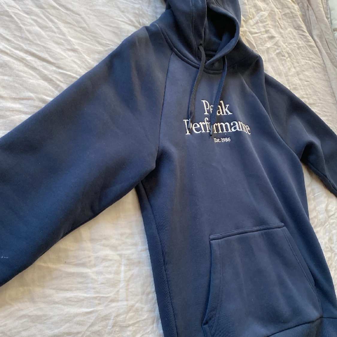 Peak performance hoodie - 91