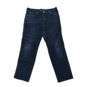 Ett par schysst Armani jeans i storlek 32