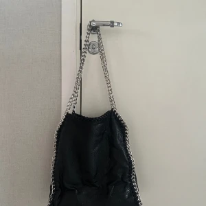 Väska  - Säljer min jättefina väska från scorett. Älskar denna men tyvärr kommer den inte längre till användning. 