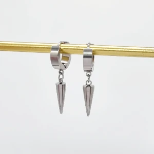 Handgjorda örhängen  - Handgjorda örhängen ● 💎Material- 100% rostfritt stål ● Längd -3,5cm 🎨Vattentåliga, ändrar inte färgen! Köp for 70kr/st eller 130kr/paret