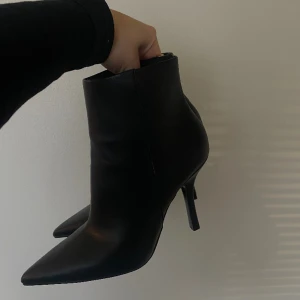 Mango bootklack - Oanvänd