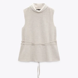 Beige zara topp - Slutsåld beige zara topp🫶🏼 