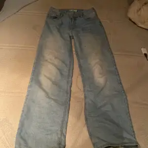 Säljer mina favorit jeans då dom är lite korta på mig
