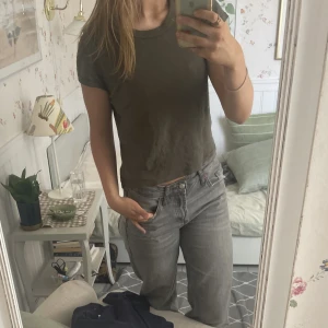 Brandy melville top - Nyskick då jag inte fått användning för den. Köparen står för frakt 📦 säljer även en grå👍
