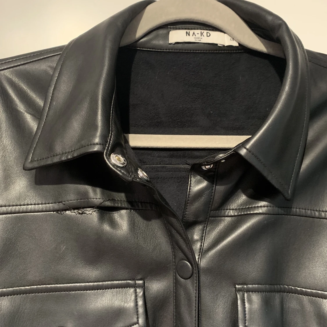 Skinnskjorta från NAKD - 91