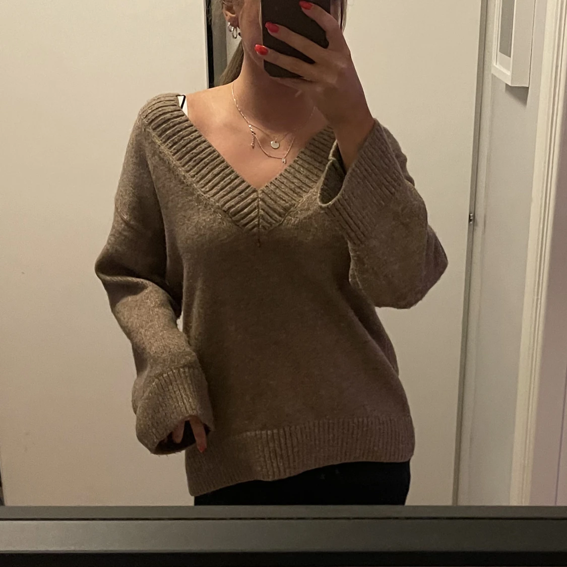 Brun/beige stickad tröja  - 90