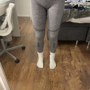 Tights  - Tights från I can I Will Använda endas 2 gånger Nypris 500kr Skriv för fler bilder eller mer information 