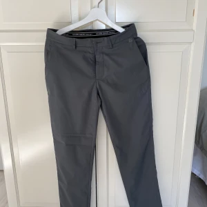 Galvin Green golfbyxa - Galvin Green golfbyxa i väldigt bra och fint skick, knappt använda.