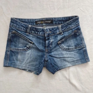 Jeansshorts - Super super fina jeansshorts!💕 aldrig använda för de var för små!💓 passar nog någon som brukar ha storlek XS! Perfekt nu till sommarn💖