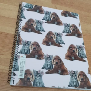 Skriv bok - Fin och gullig skriv bok! Mycket användbar och orginal priset=280 kr! Kontakta vid intresse, pris och frakt 👍💗