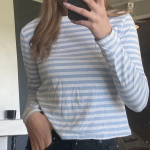 Söt randig tröja! - Så söt tröja!