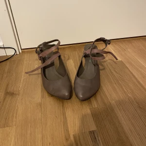 Skor - Fina balskor som jag aldrig använt, köpt på second hand. 