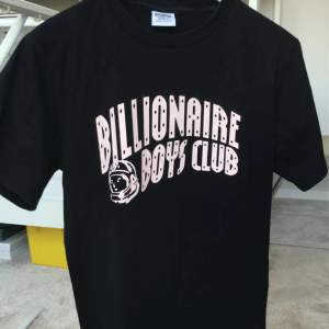 Svin snygg Billionaire boys club t-shirt som bara är testad. 