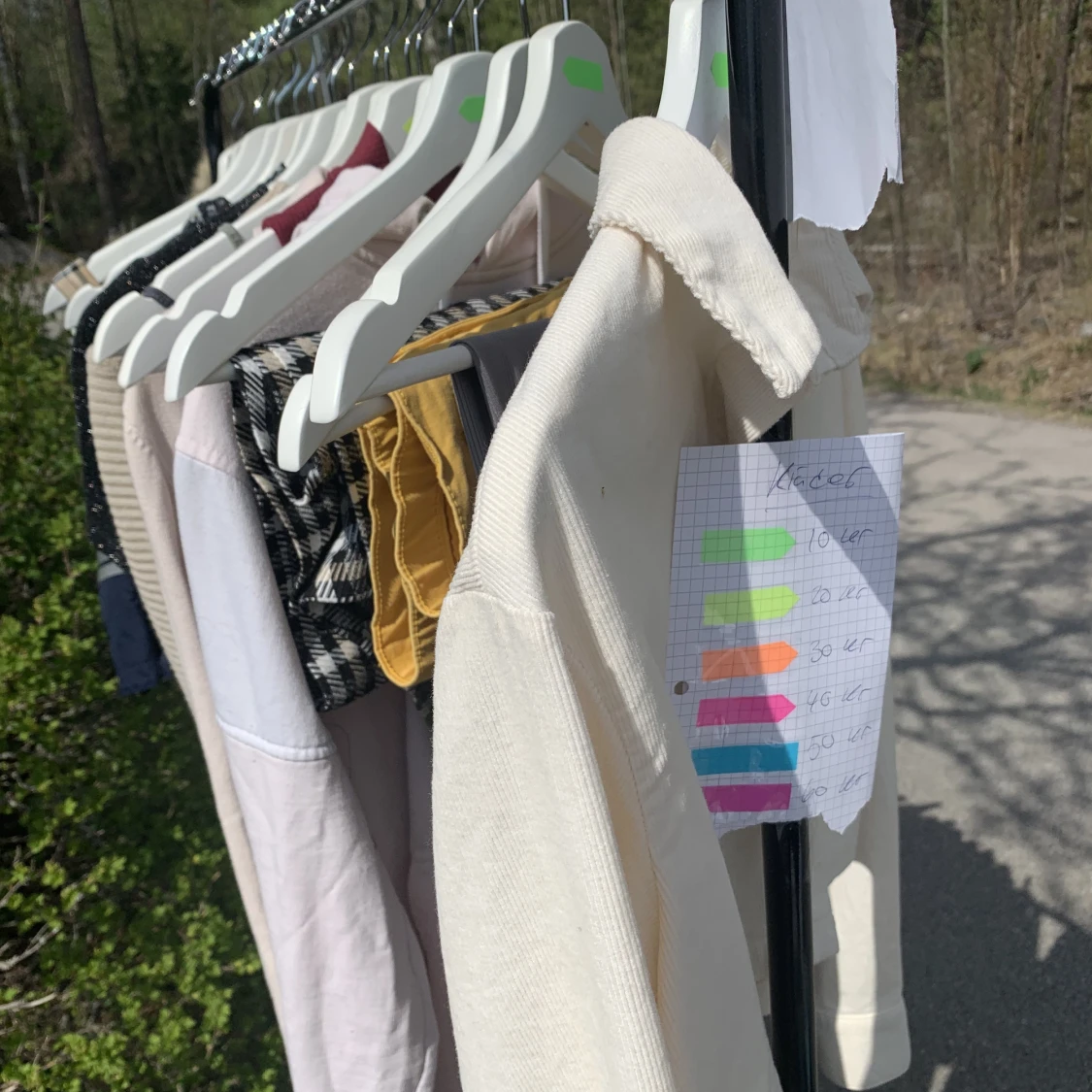 Massvis med kläder! UTFÖRSÄLJNING  - 90