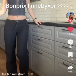 Bon prix linnebyxor - Intressekoll på mina svarta och vita linnebyxor från bon prix. Har använt de vita en gång och de svarta är inte använda. Båda är i storlek 34. Om det är flera som vill ha de är det högst pris som vinner. Bilderna är lånade!! Köparen står för 💞💞