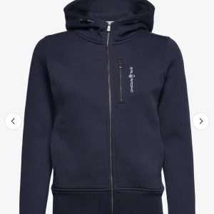 Sail racing  - En sail racing tröja som knappast har använts bra skick, skriv för fler bilder❤️