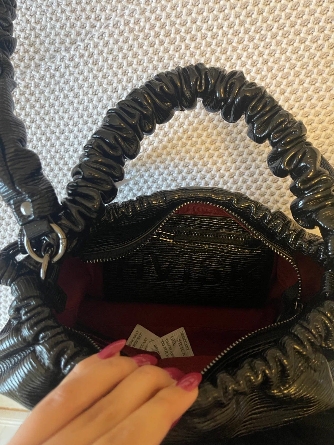 Svarta väska från HVISK - 90