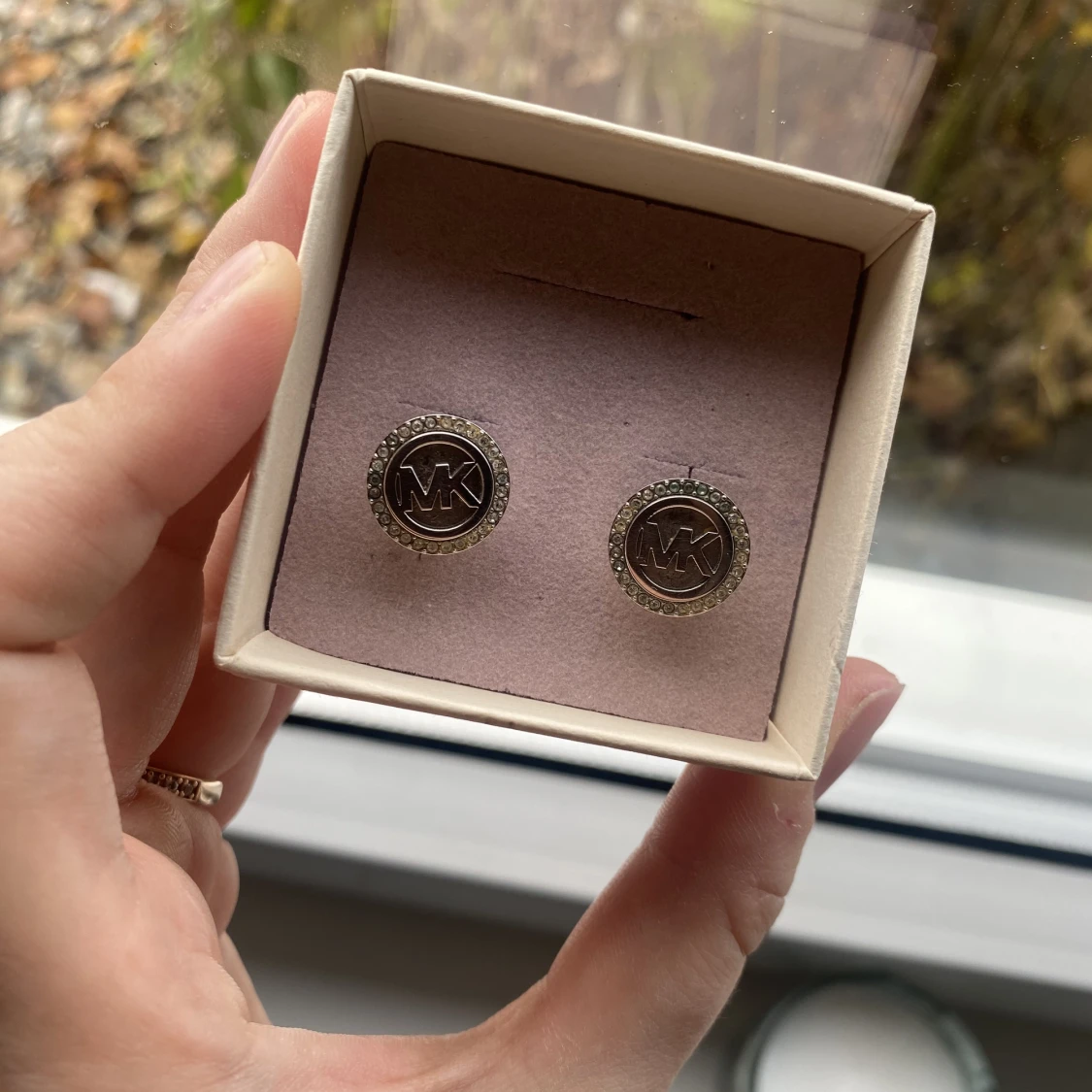 Michael kors öronhängen
