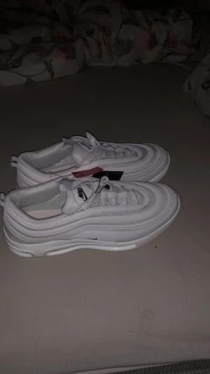 Nike 97or - Kopior!! Som ni ser är det kopior men det går att använda 🙏🙌🌟 strl 46 men sitter mer som 44-44 1/2
