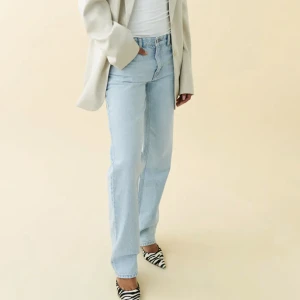 Jeans  - Jeans från Gina tricot, köpta i sommras men lite för korta för mig. Somras 