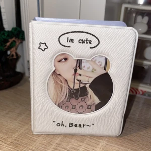 Kpop  - En photocard binder som får plats me 34 photocards, gullig och passar bra till kpop stans❤️
