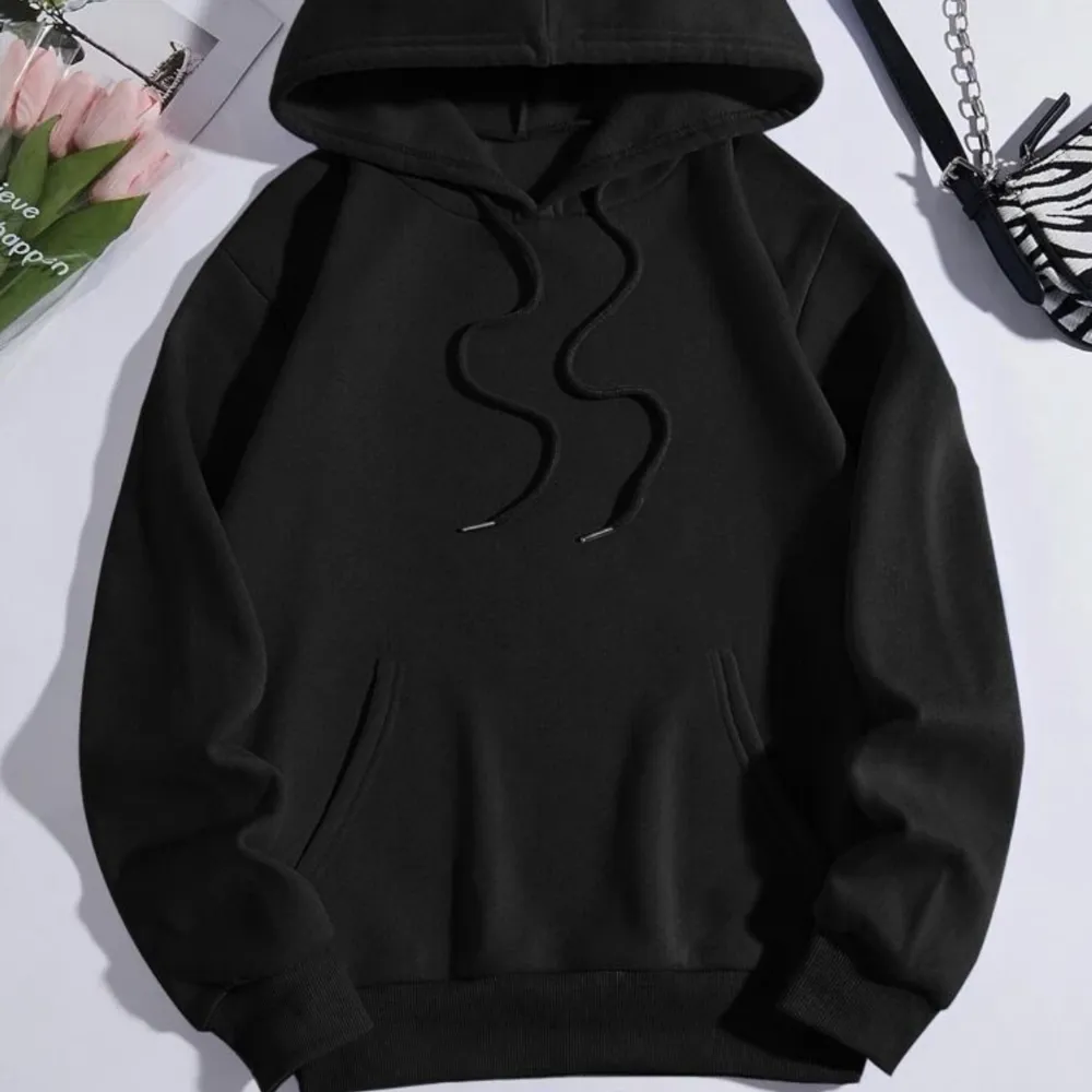 Säljer min jätte fina Hoodie som tyvärr inte har kommit till användning helt oanvänd. Det är Stl M💖. Hoodies.