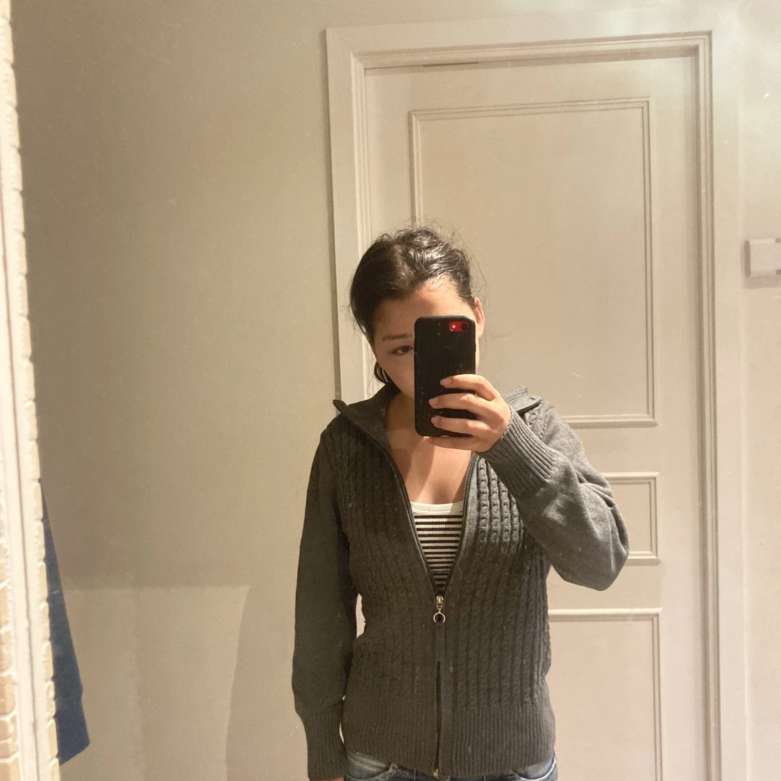 Grå stickad kofta - 90