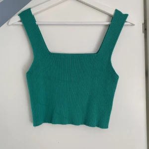 Snygg grön topp - Använd ett fåtal gånger. Bra skick 
