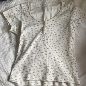 Brandy topp - Kommer ej till användning längre. Nypris ligger på 250kr, väldigt o använd.