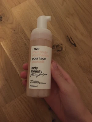 Therese lindgrens wash gel! - Säljer denna då jag tycker de är inte så bra! Används och finns mindre än halva kvar. 