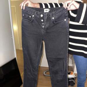 Jeans lowwaist lager 157 Storlek XS Fint skick