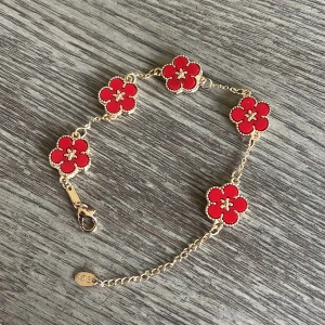 Armband - Säljer detta skitsnygga armband då den inte kommer till användning. Aldrig använd heller. ❤️